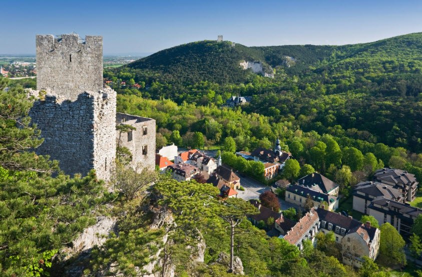 Burgruine Rauhenstein, Baden Bei Wien, Austria